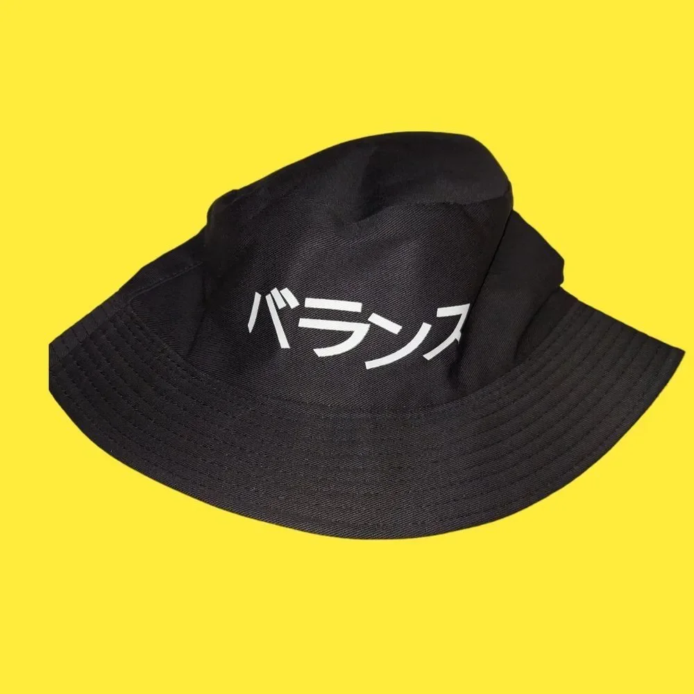 Japanese Print Bucket Hat - Picture 2 of 6